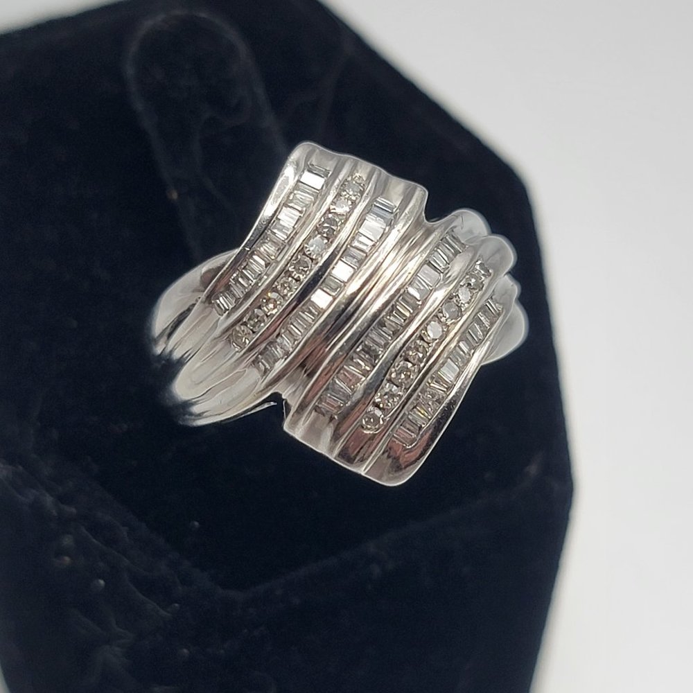 10K White Gold 1.3 ctw Diamond Ring